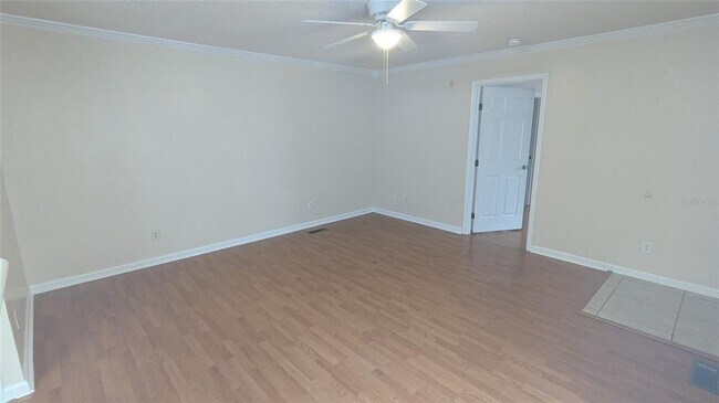 Building Photo - 2905 SW Archer Rd