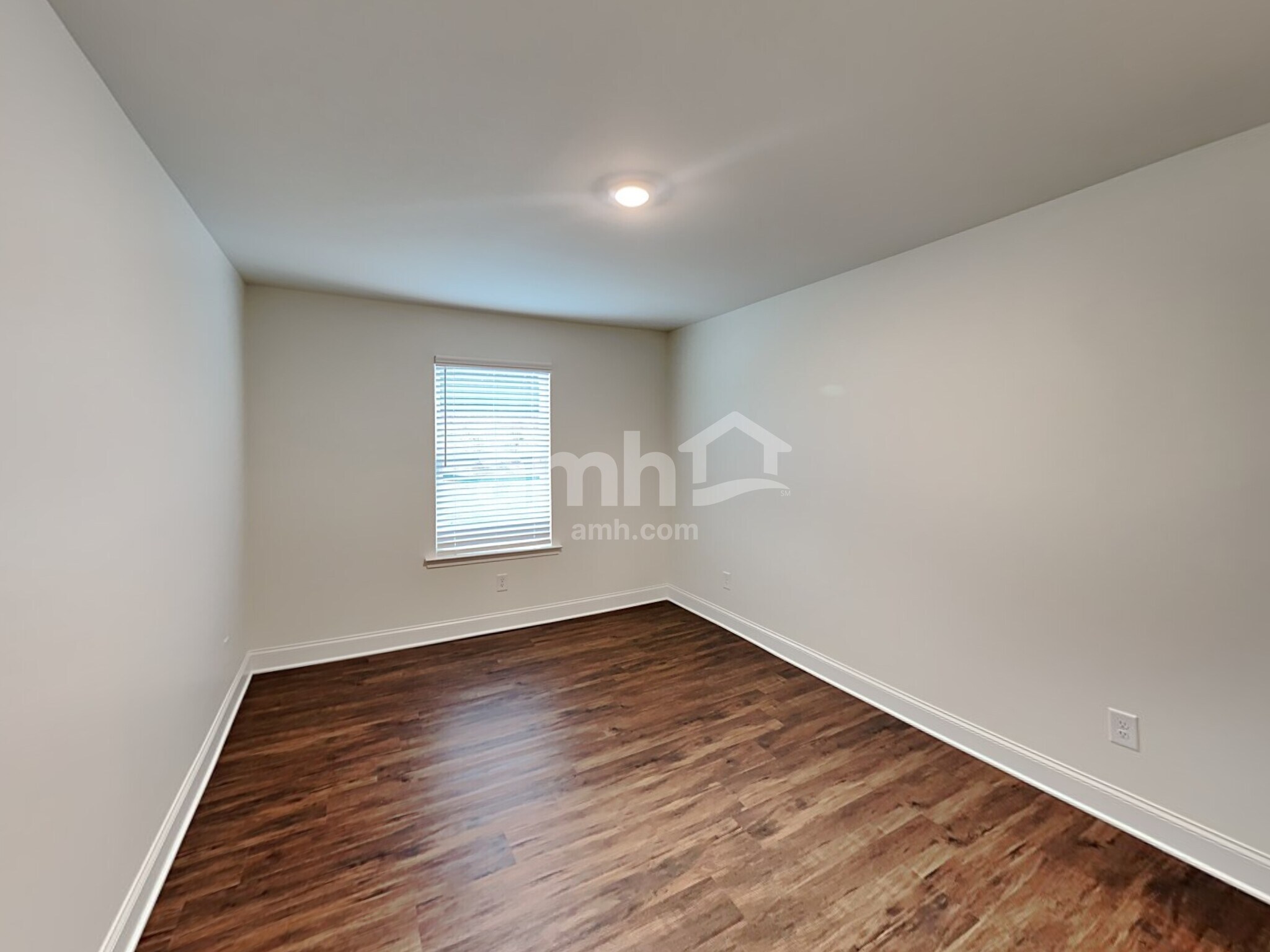 Building Photo - 817 Headland Way