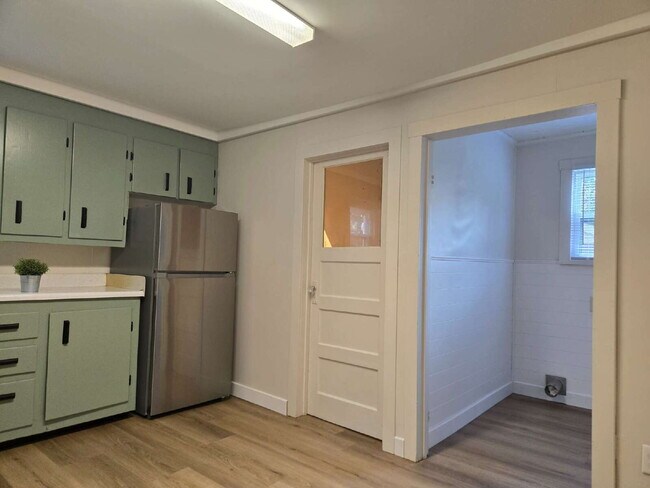 Building Photo - Room to Roam — Updated 2 Bed with Huge Yard & 2-Car Garage