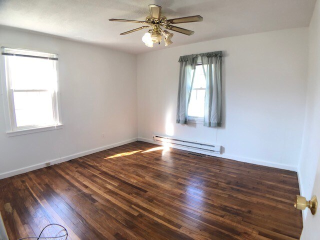 Building Photo - Great space in Rockville!