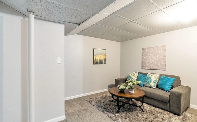 Building Photo - 3833 W 89th Way