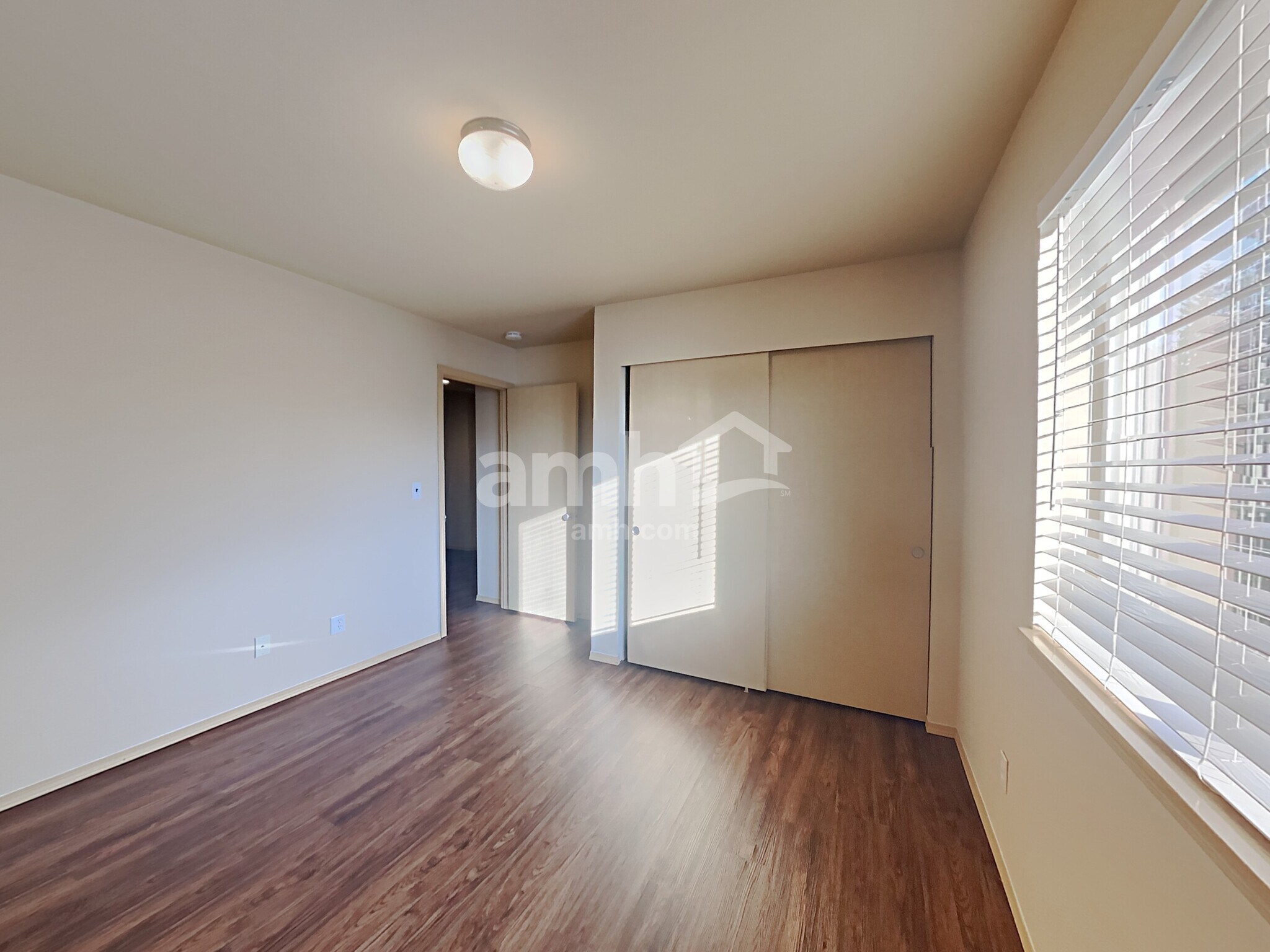 Building Photo - 9609 200th St E