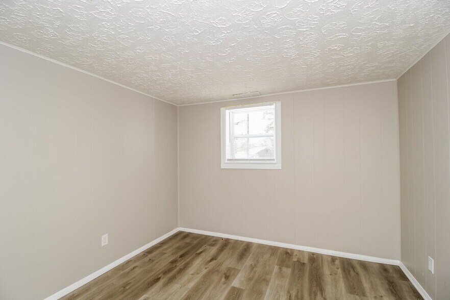 Building Photo - 6500 Boca Grande Blvd