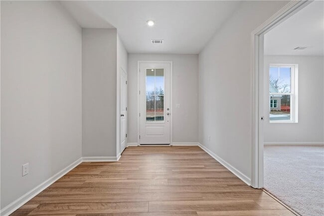 Building Photo - 2320 Whistler Wy NE