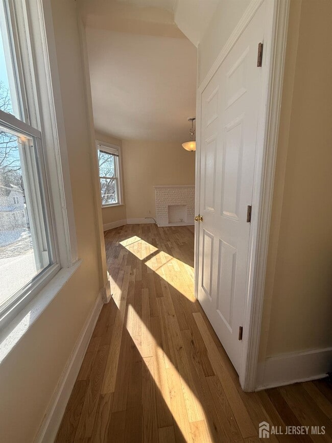 Building Photo - 67 Girard Ave