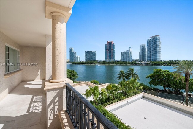 Building Photo - 7133 Fisher Island Dr