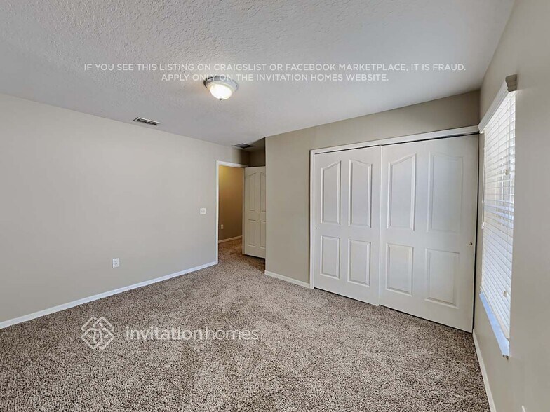 Building Photo - 2331 Silvermoss Dr