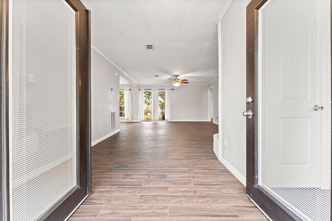 Building Photo - 12730 Lake Conroe Hills Dr