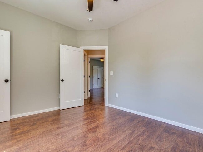 Building Photo - 3709 Grayson Ln