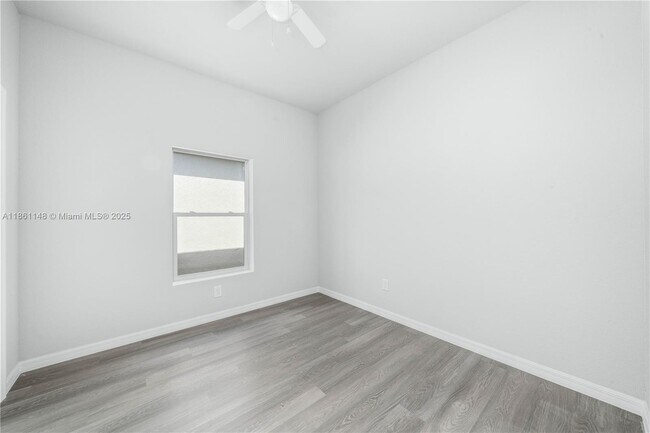 Building Photo - 1454 Las Villas Blvd