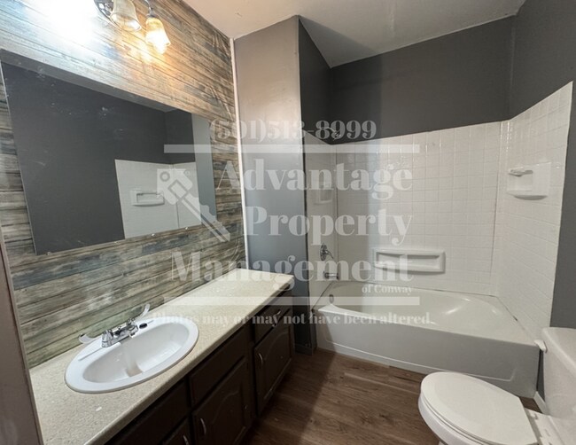 Building Photo - Newly Remodeled 3-Bedroom, 2-Bathroom in North Little Rock, AR!