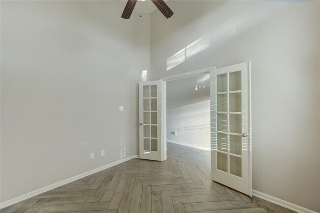 Building Photo - 16846 Olympic National Dr