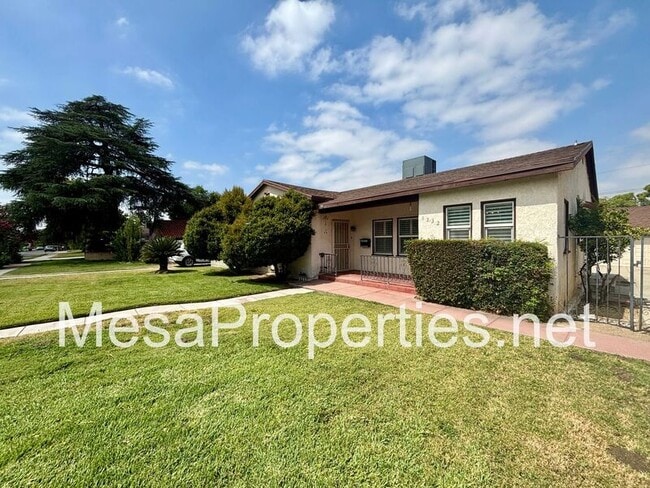 Primary Photo - 3232 N Mayfield Ave