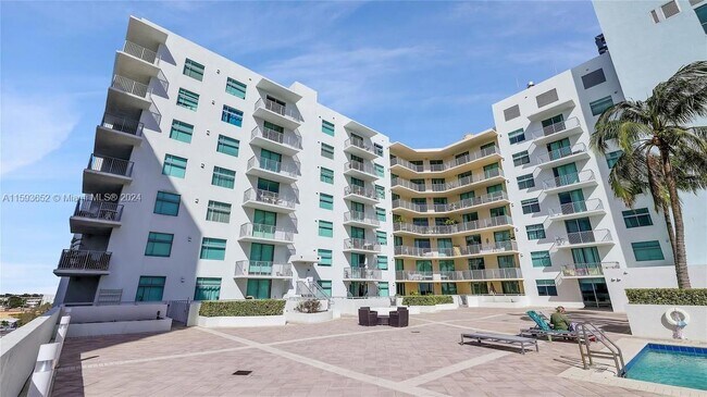 Building Photo - 140 S Dixie Hwy