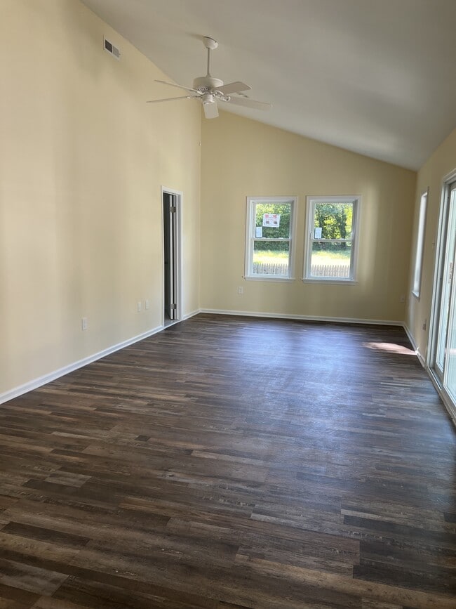 Building Photo - 711 Dennisville-Petersburg Rd