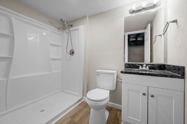 Building Photo - 210 Vest Ave