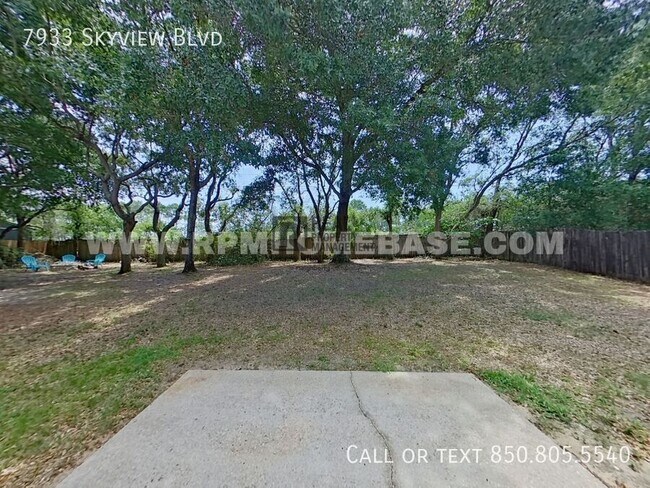 Building Photo - 7933 Skyview Blvd