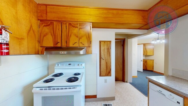 Building Photo - 5329 N Willamette Blvd
