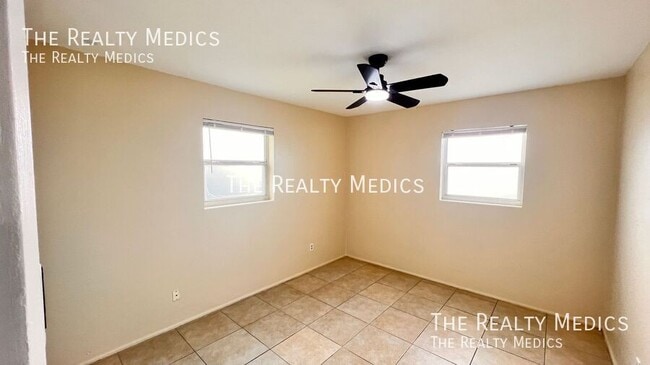 Building Photo - 6216 Lake Underhill Rd