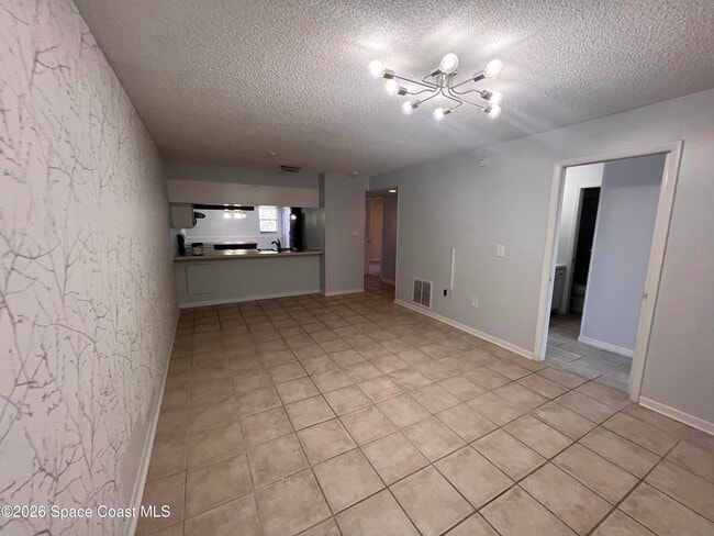 Building Photo - 1051 Clearmont St NE