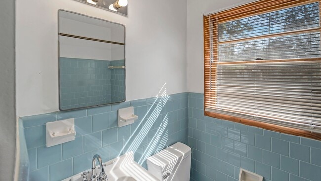 Building Photo - Cozy 3-Bedroom Home with Corner Lot in Rincon