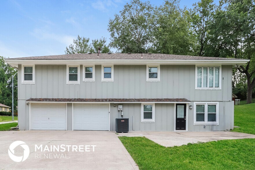 Building Photo - 63 Maple Dr
