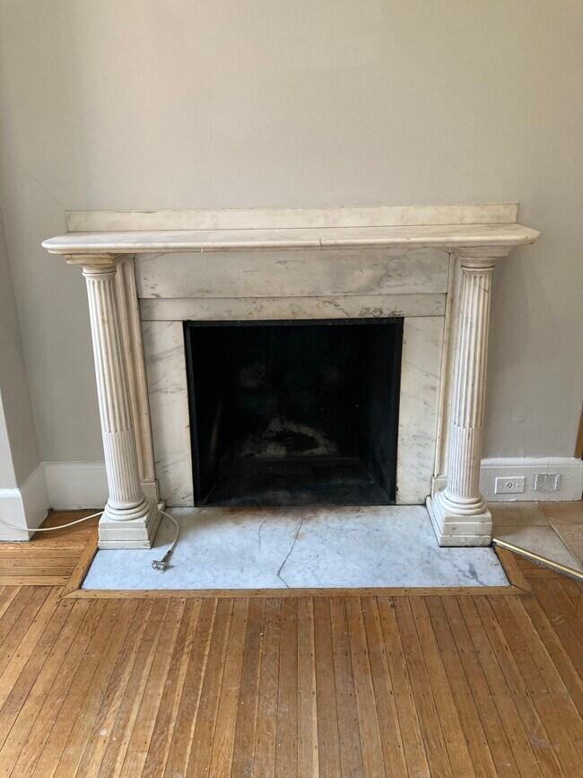 Decorative fireplace. - 403 Beacon St