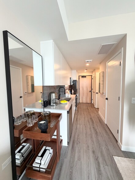 Building Photo - 113 NW 24th St