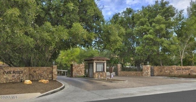 Building Photo - 152 Kings Pl
