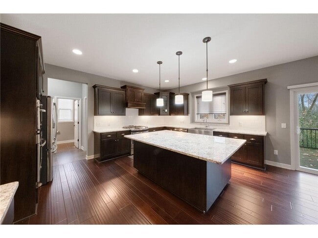 Building Photo - 16810 51st Pl N