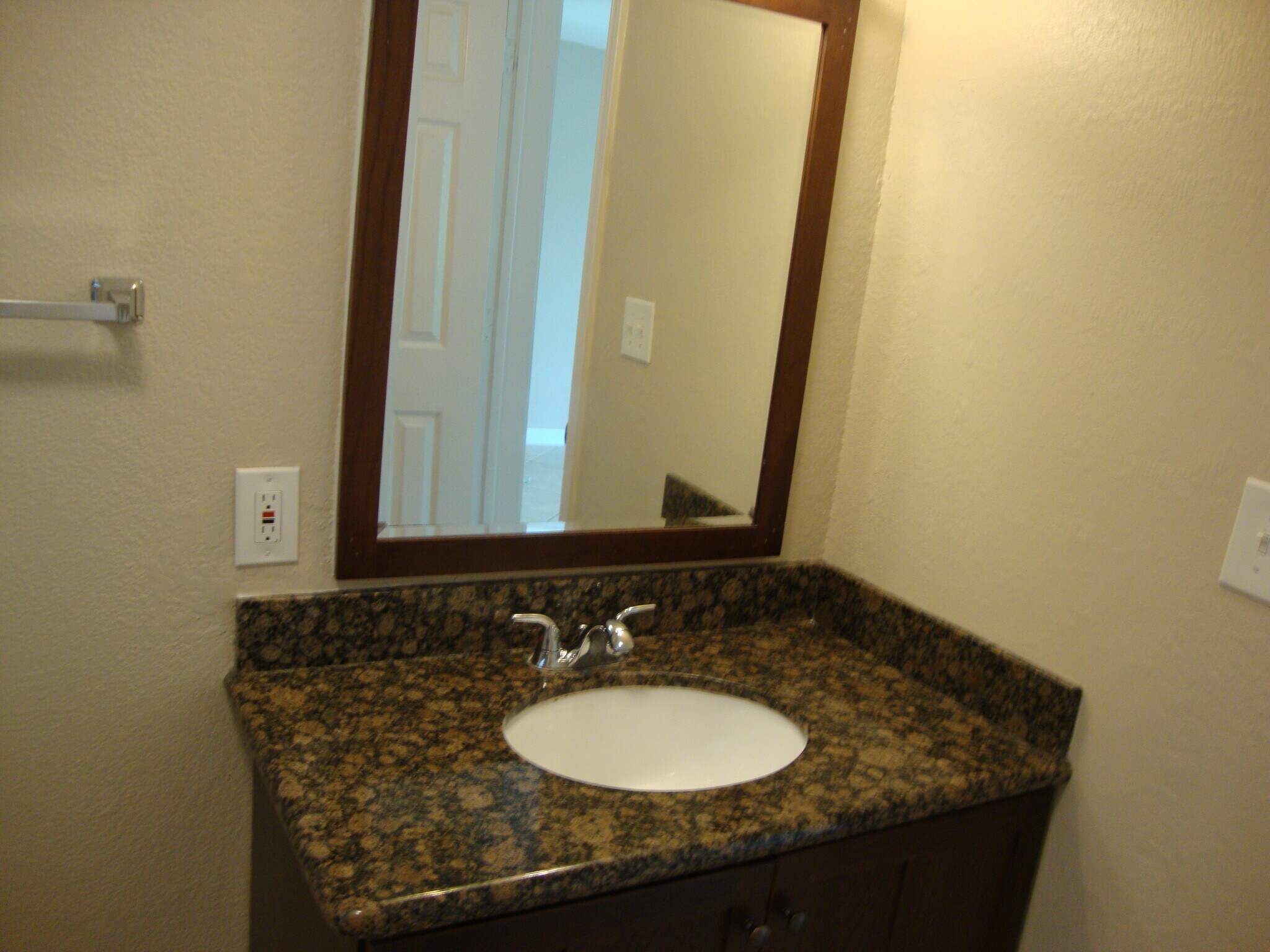 Building Photo - 3816 Gano St