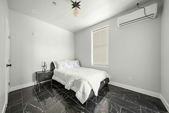 Building Photo - 801 Broadway Avenue J