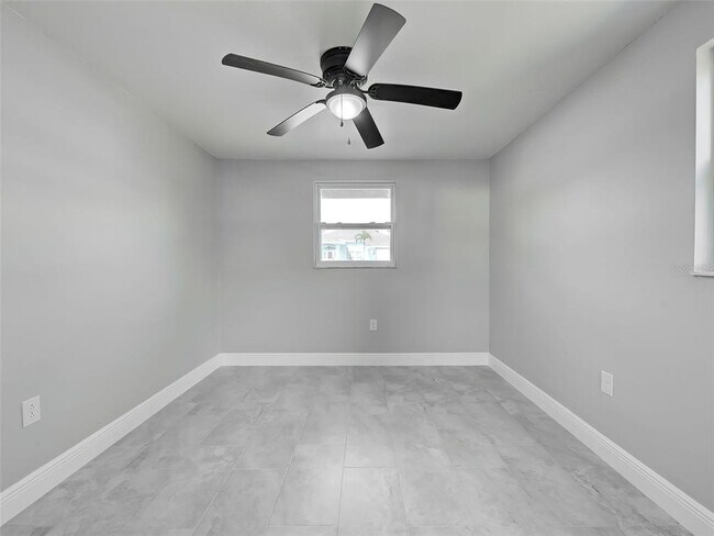 Building Photo - 4342 Ewing Cir