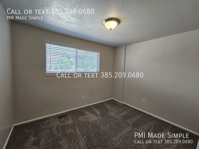 Building Photo - 260 S 400 E