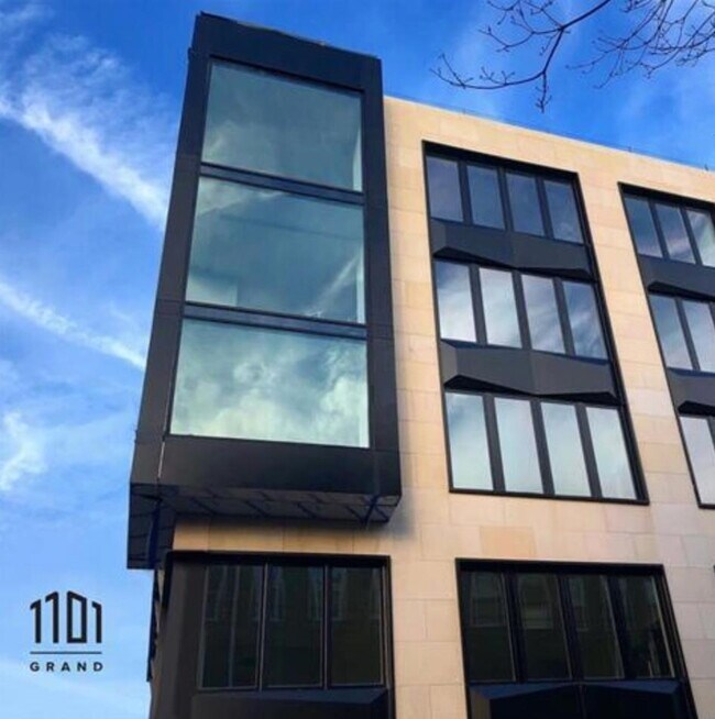 Building Photo - 1101 Grand St