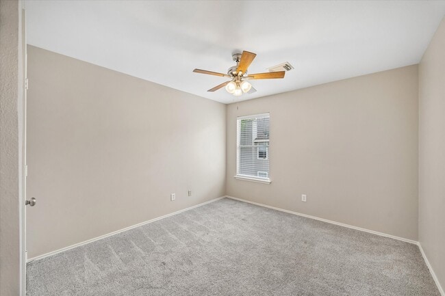 Building Photo - 39 Butterfly Branch Pl