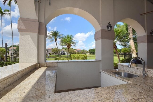 Building Photo - 10691 NW 12th Dr