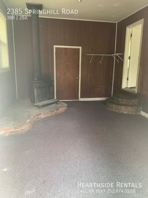 Building Photo - "Charming 3-Bedroom Home with Spacious Lay...