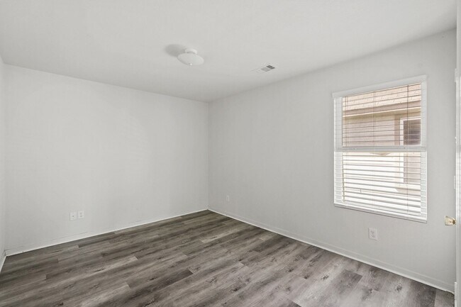 Building Photo - 16115 Sheldon Ridge Way