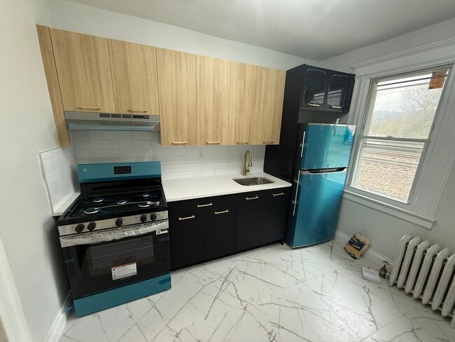 Building Photo - 539 Scotland Rd