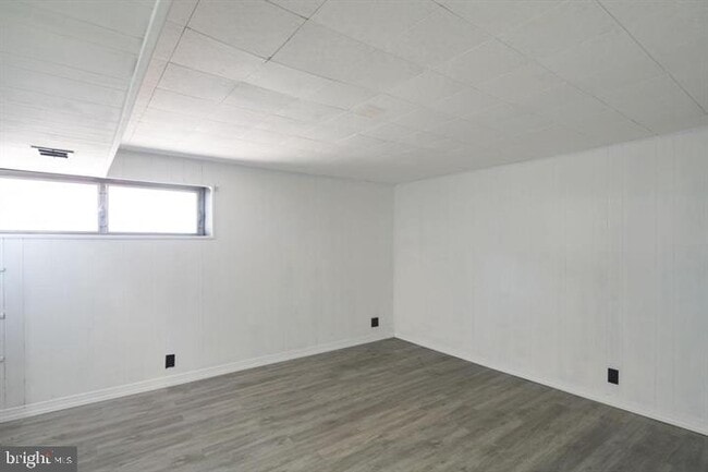 Building Photo - 5428 Vicaris St