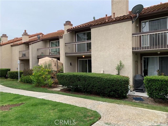 Building Photo - 5604 Las Virgenes Rd