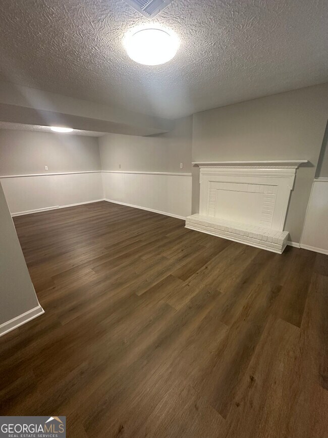 Building Photo - 2205 Mill Wood Ct NW