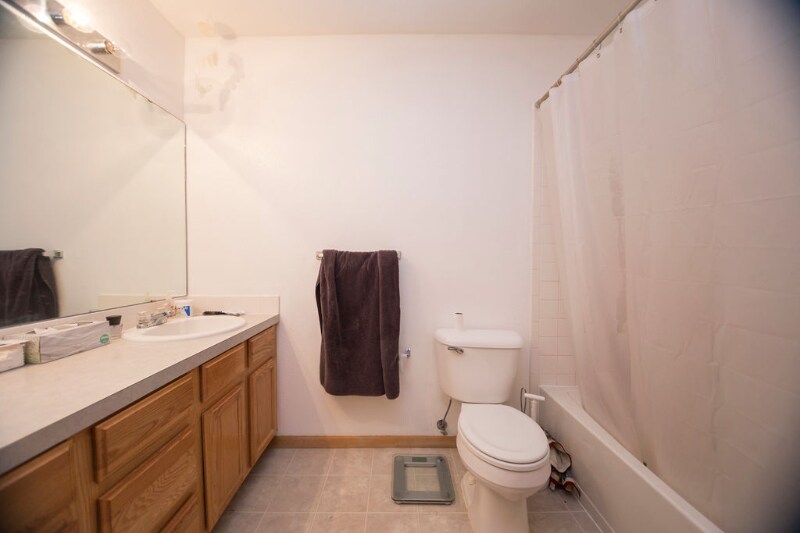 Building Photo - 4154 La Junta Dr