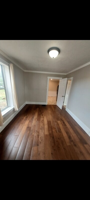 Building Photo - 216 Wilson Ave