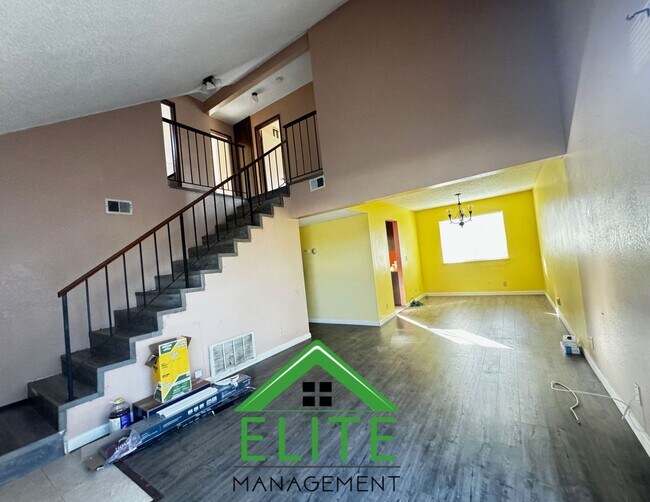 Building Photo - **Charming 3-Bedroom Home in a Quiet Sacra...