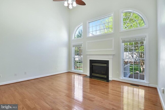 Building Photo - 8416 Churchside Dr