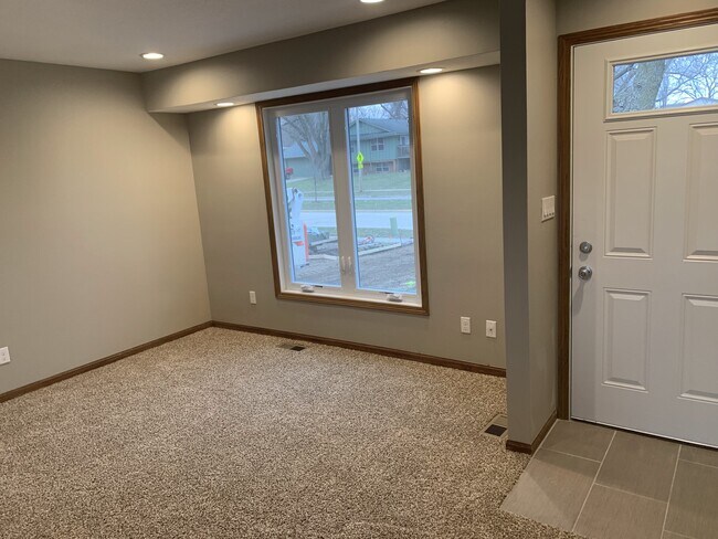 Front entry - 1226 Cherry Pky