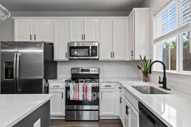 Building Photo - 5535 Wenrich Dr