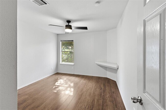 Building Photo - 9341 Bernoulli Dr